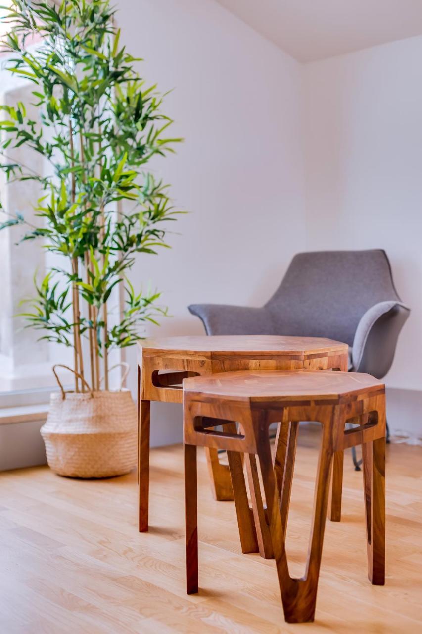 Poiais By Lisbon Inside Out Apartment Exterior foto