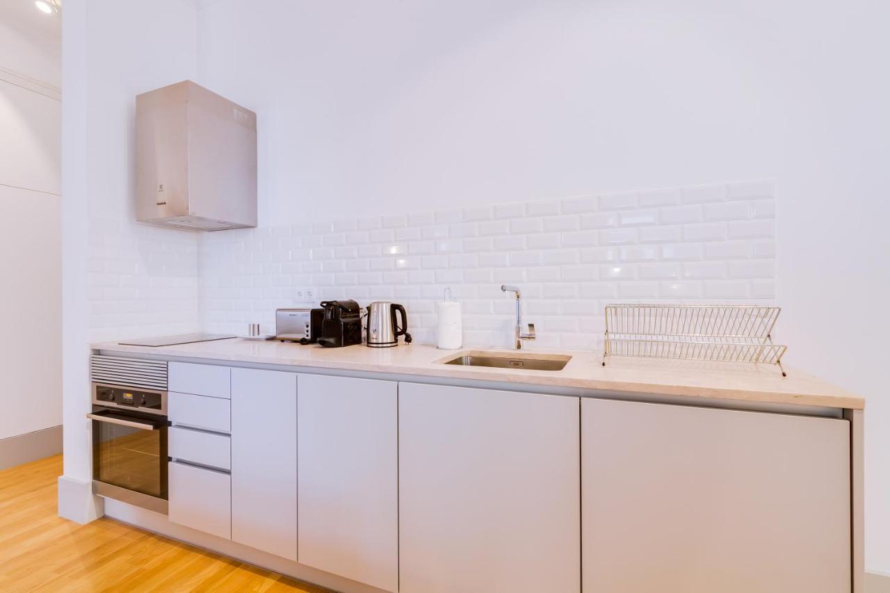 Poiais By Lisbon Inside Out Apartment Exterior foto